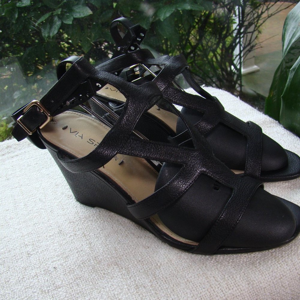 Via Spiga black genuine leather ankle buckle strappy wedge sandals, Size 9